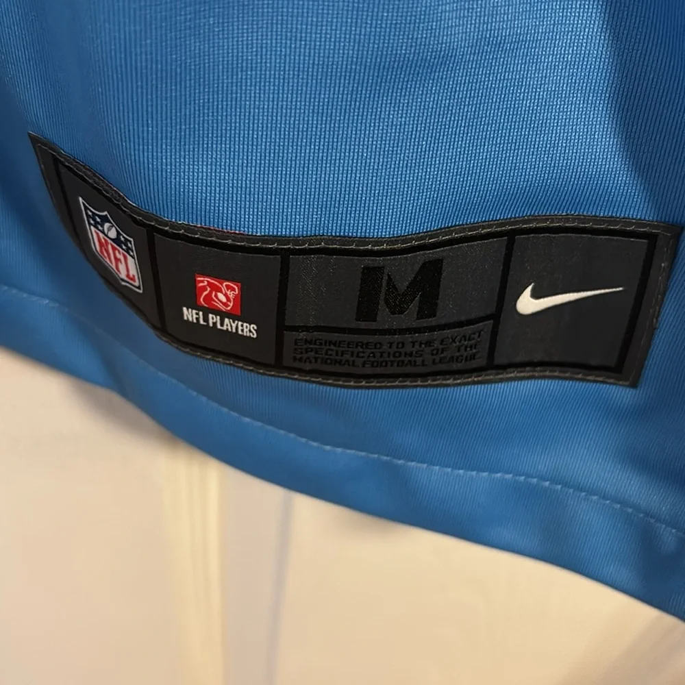 Nike Tennessee Titans Bud Dupree jersey - Picture 4 of 5
